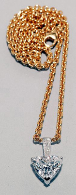 3.4 carat diamond heart pendant. Image courtesy Gray's Auctioneers.